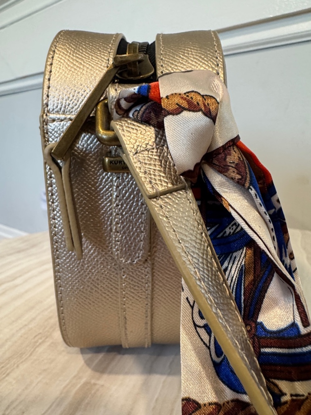 Kurt Geiger Metallic Gold Richmond Leather Crossbody Bag - Picture 9 of 17